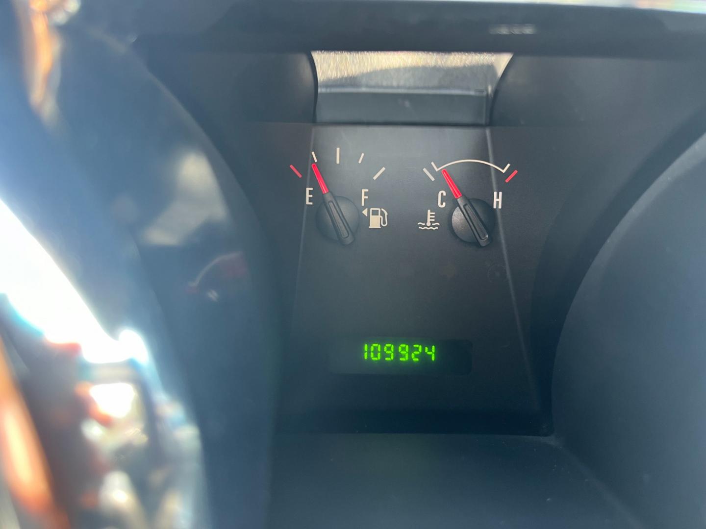 2007 SILVER /gray Ford Mustang (1ZVFT80N475) , Automatic transmission, located at 14700 Tomball Parkway 249, Houston, TX, 77086, (281) 444-2200, 29.928619, -95.504074 - Photo#17